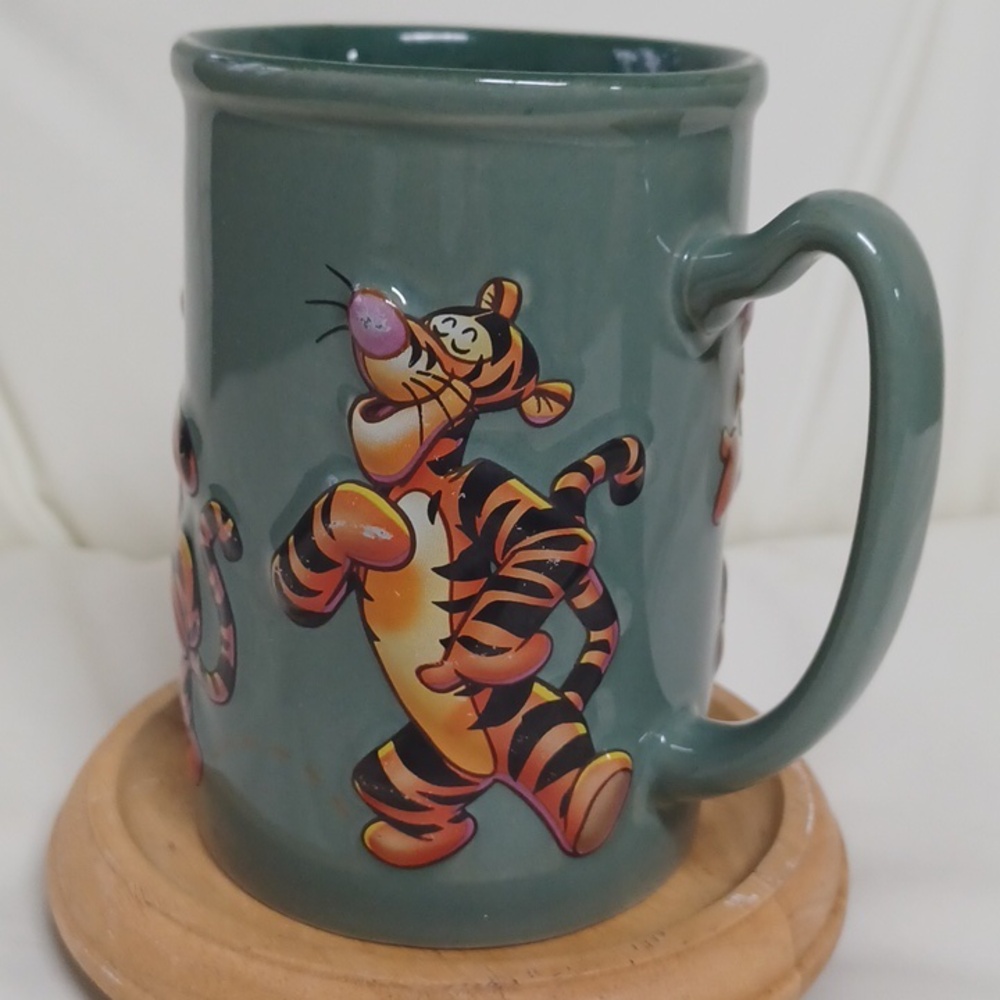 Disney Dancing Tigger 3D Sculpted 16 Oz Ceramic Mug 5" Tall